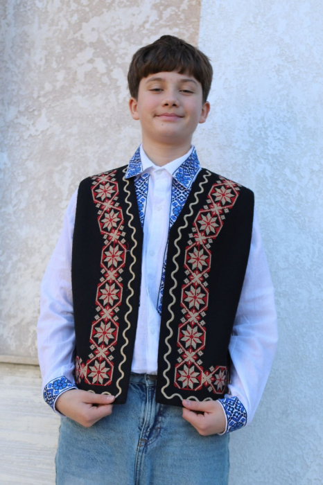 Vesta traditionala copii Matei broderie roșie [4]