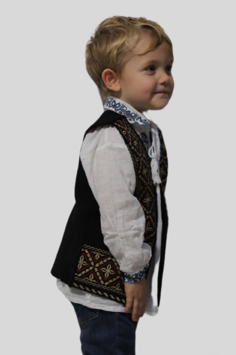 Vesta traditionala copii Călin [2]