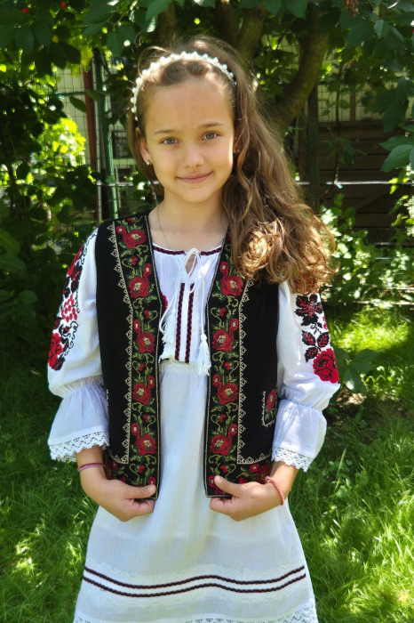 Vesta traditionala copii Carla [1]