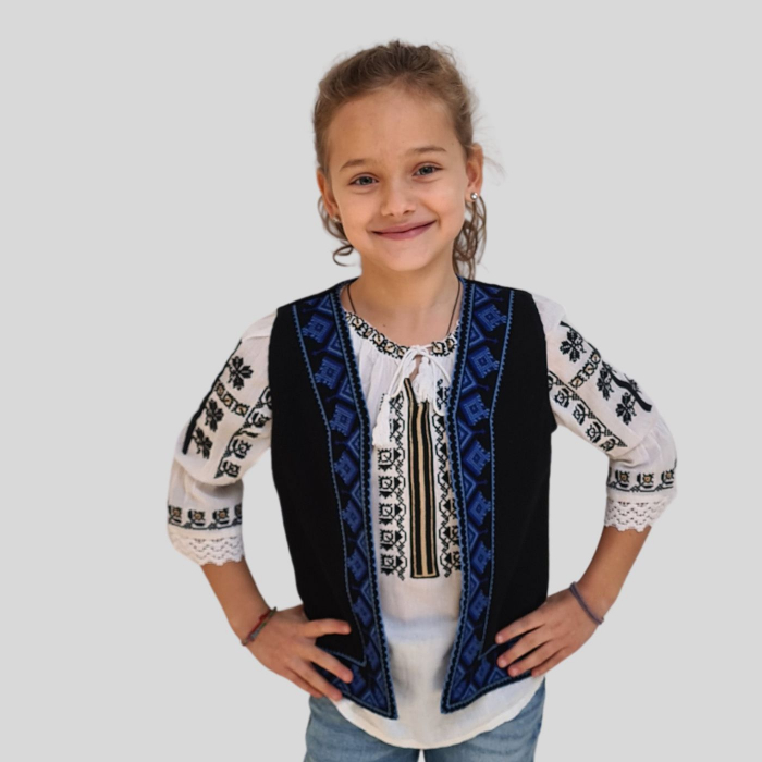 Vesta traditionala motiv bradut broderie albastra [4]