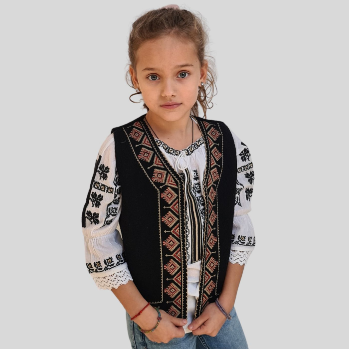 Vesta traditionala motiv bradut broderie rosie si bej [5]