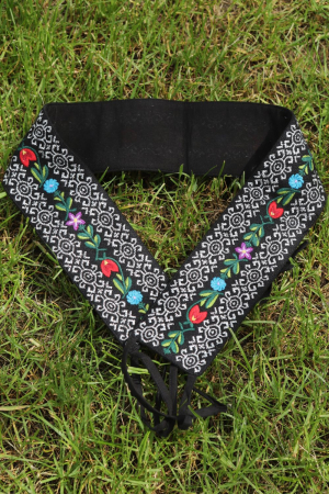 Dama - Brau traditional "Flori de primavara" broderie argintie