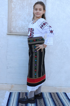 Copii - Catrinta bej traditionala copii