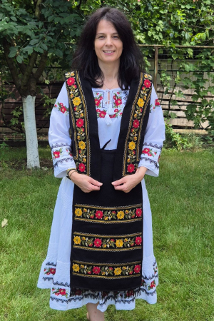 Compleu damă tradițional flori de toamna [1]