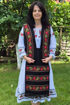 Dama - Compleu damă tradițional flori de toamna rosu