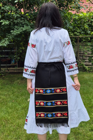 Fotă damă tradițională broderie spic [1]