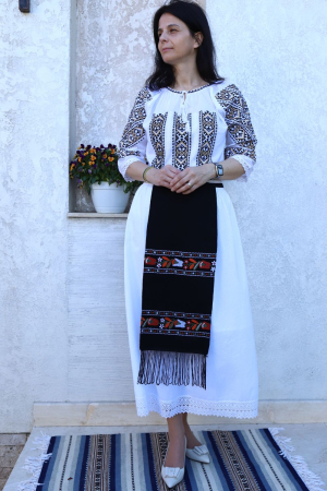 Dama - Fotă damă tradițională Roxana