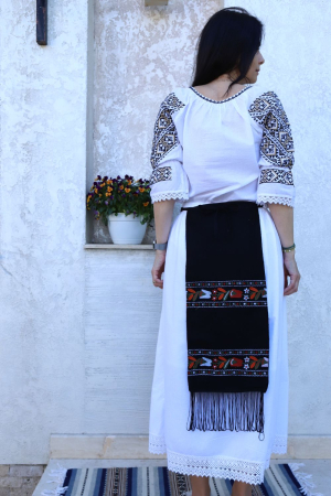 Fotă damă tradițională Roxana [1]