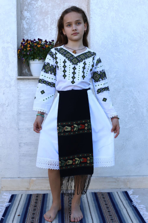 fote si catrinte - Fotă traditionala copii flori de campie multicolor