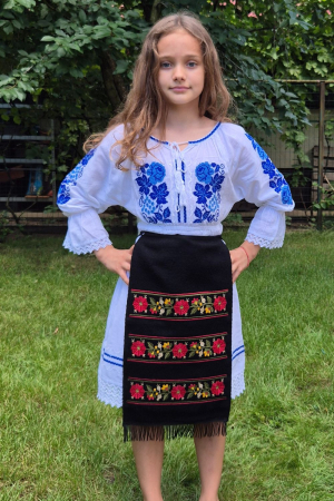 fote - Fotă traditionala copii flori de toamna rosu