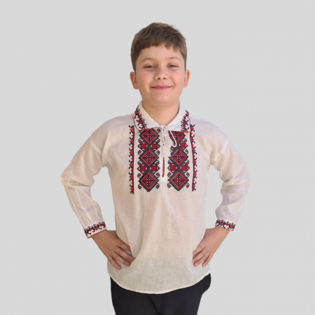 ie baieti - Ie băieți Chiril broderie rosie