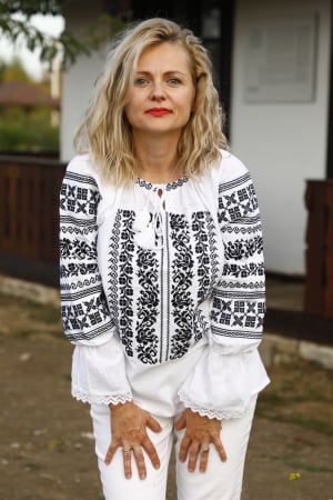 Produse casual - Ie dama Ana broderie neagra