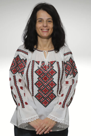 Dama - Ie damă Anania broderie rosie