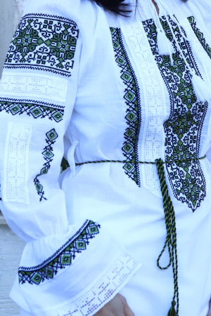 Ie damă Elefteria broderie verde [3]