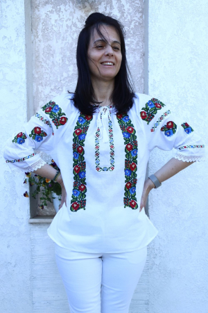 Ie damă Amira [2]