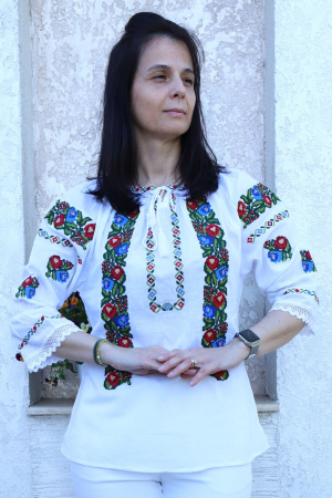 ie - Ie damă Amira