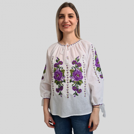 Ie damă Petronela [1]