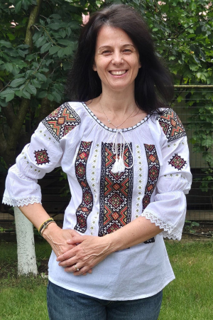 Ie damă Paraschevi broderie caramizie Dama - Ie damă Paraschevi broderie caramizie