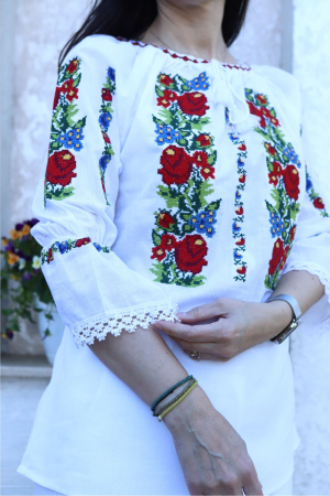 Ie damă Iustina broderie rosie [3]