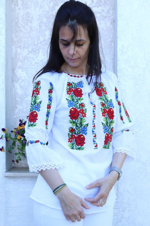 Ie damă Iustina broderie rosie [2]