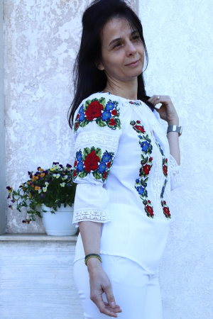 Ie damă Isidora [2]