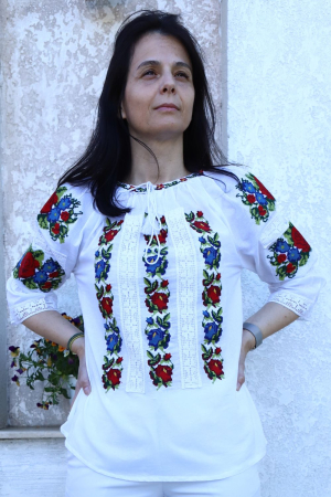 Ie damă Isidora [1]