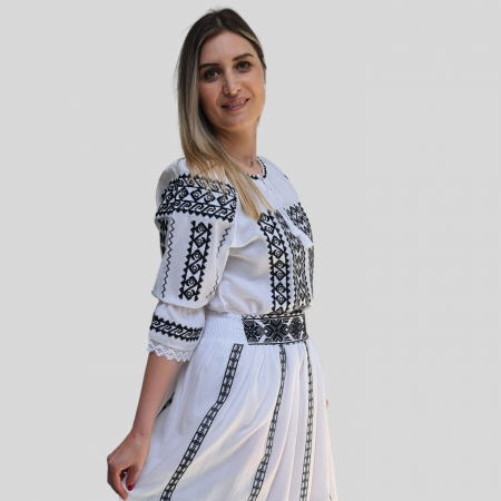 Ie damă Florina broderie neagră [1]