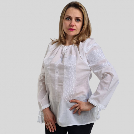 ie - Ie damă Melania