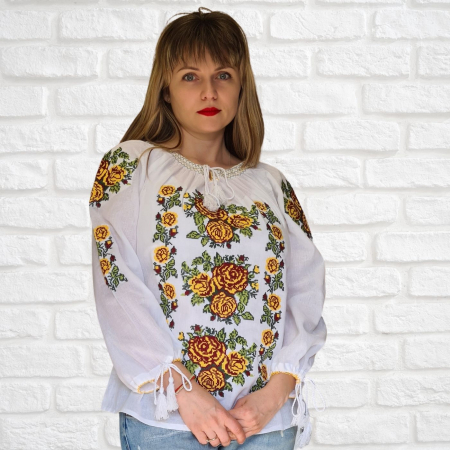 Dama - Ie damă Hristina broderie galben