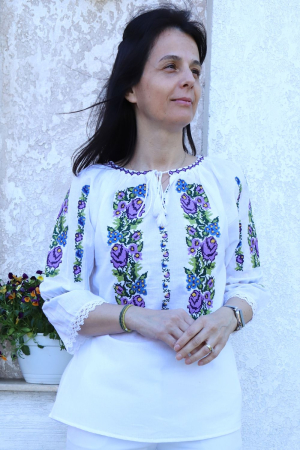 Ie damă Iustina broderie mov [1]