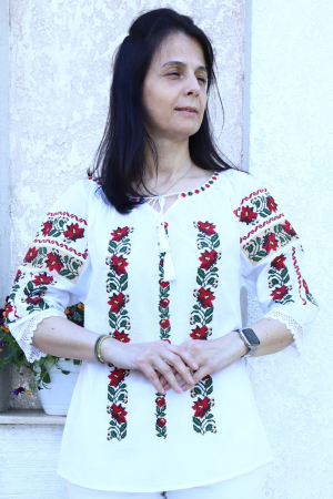 Dama - Ie damă Miruna