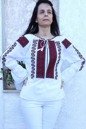 Ie damă Monalisa broderie rosie [1]