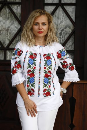 ie - Ie dama Malina broderie albastra