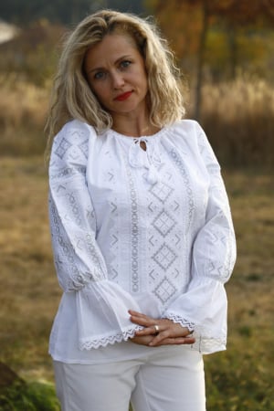 ie - Ie dama Mara broderie argintie