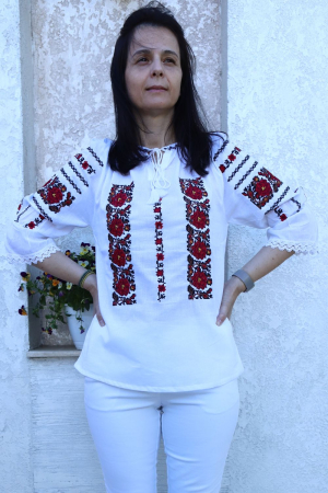 Ie damă Tamara broderie rosie [2]