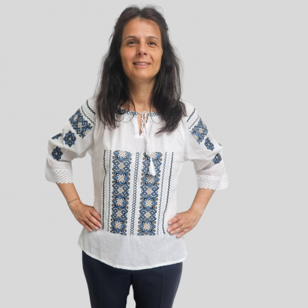 Ie dama Sonia broderie albastra mărimi mari - Ie dama Sonia broderie albastra