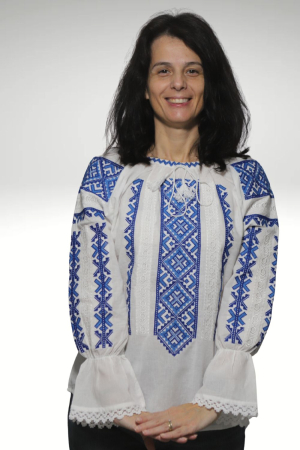 Ie damă Raisa broderie albastra [1]