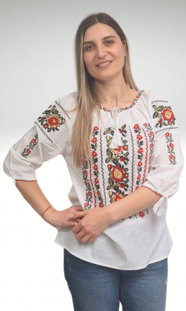 Ie damă Cora [2]
