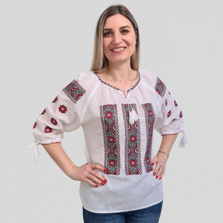 Dama - Ie damă Teodula broderie rosie