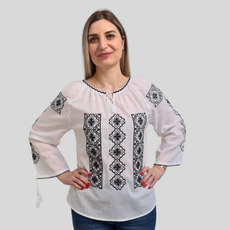 Dama - Ie damă Ziana broderie neagră