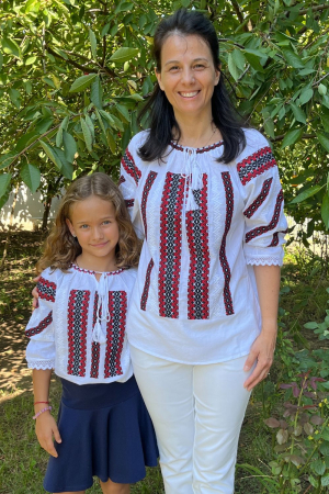 Ie fete Atanasia broderie rosie [3]