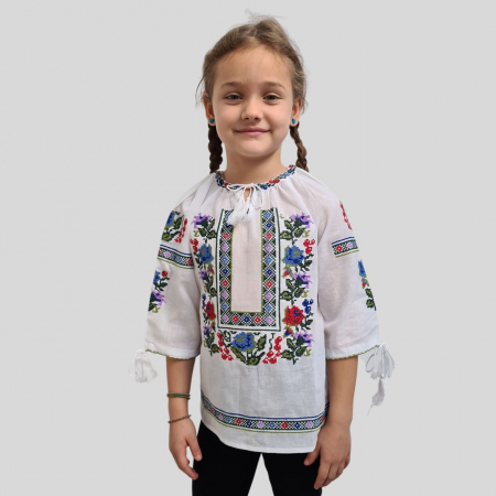 ie fete - Ie fete Sevastita