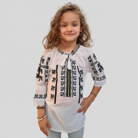 ie fete - Ie fete Emilia