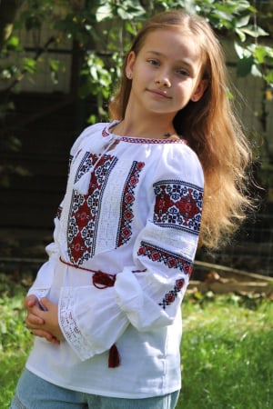 ie fete - Ie fete Elefteria broderie rosie