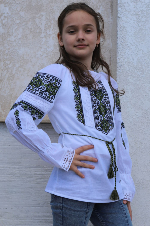 Ie fete Elefteria broderie verde [1]