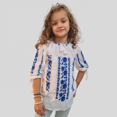 Ie fete Gabriela