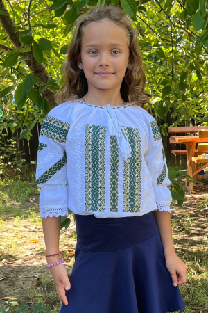 Ie fete Atanasia broderie verde [1]