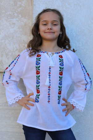 ie fete - Ie fete Isaura