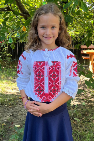 Ie fete Meletina broderie rosie [1]