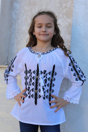 Copii - Ie fete Emilia
